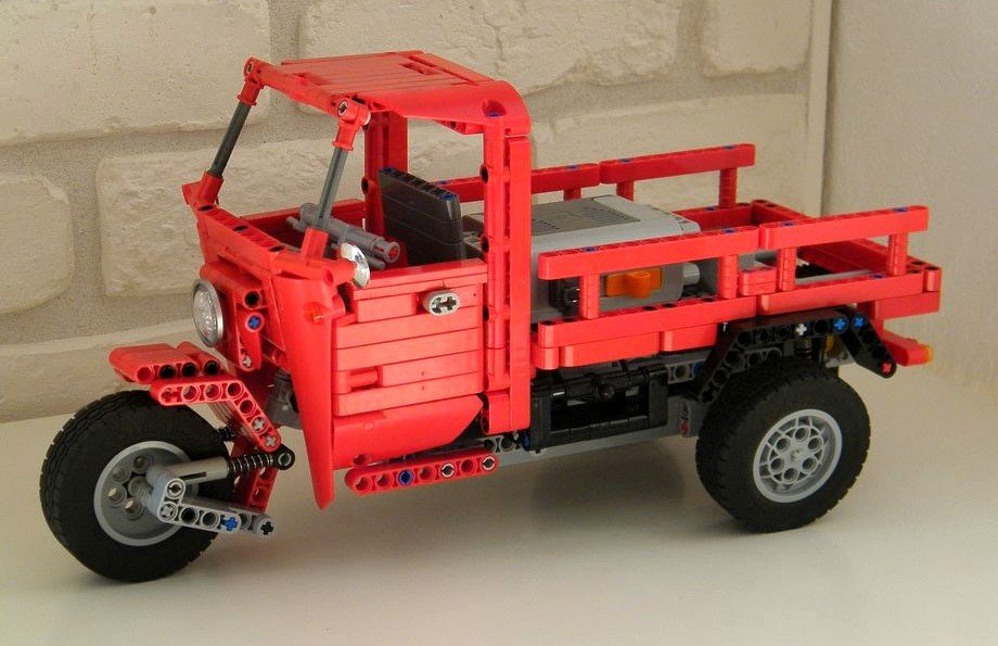Piaggio Ape (MOC by Nico71)